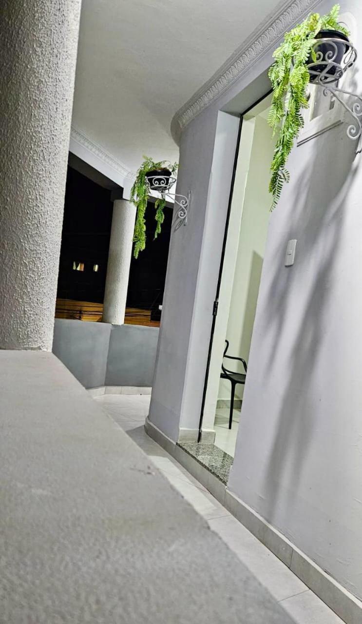 Sb Hospedaria Pousada Uberaba Buitenkant foto